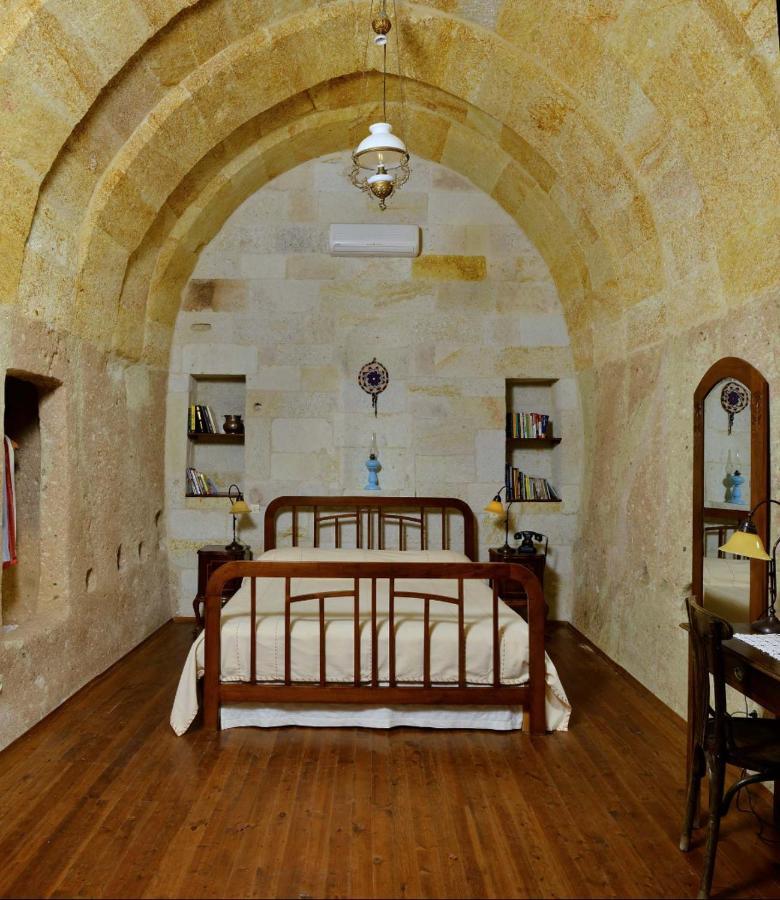 Esbelli Evi Cave Houses Urgup Exterior photo