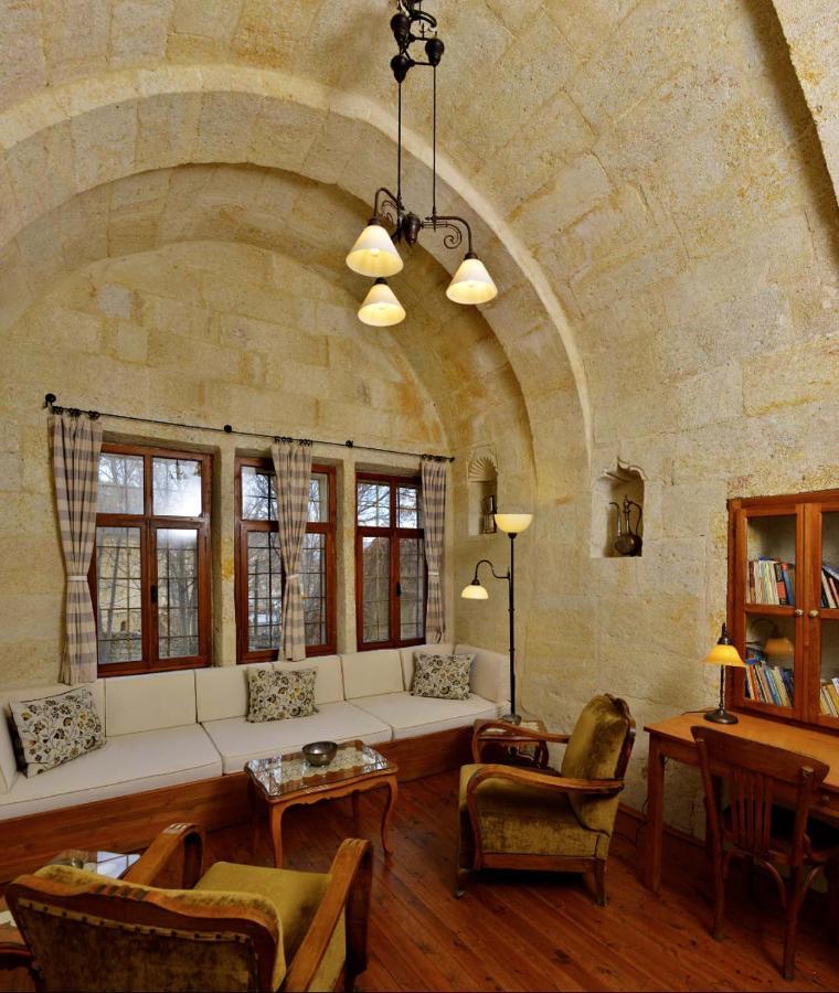 Esbelli Evi Cave Houses Urgup Exterior photo