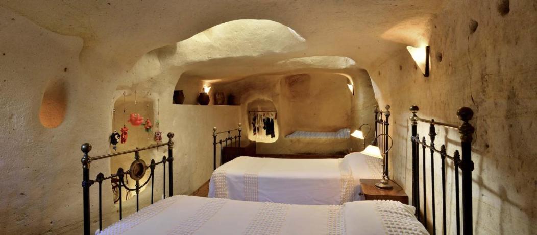Esbelli Evi Cave Houses Urgup Exterior photo