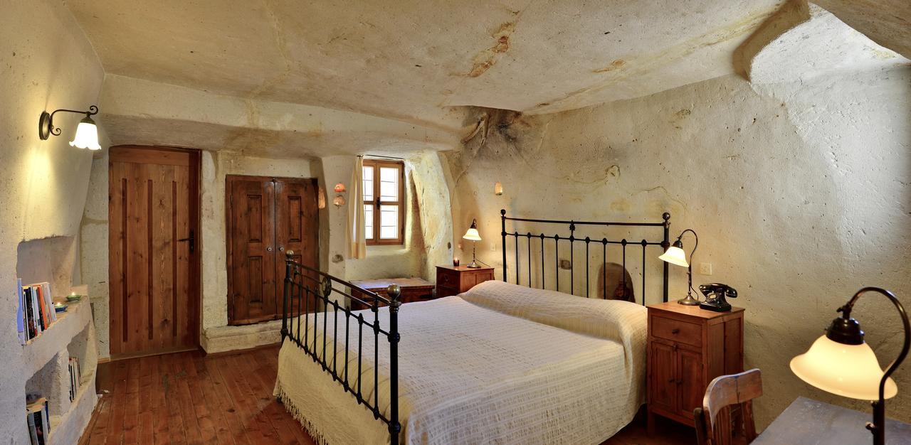 Esbelli Evi Cave Houses Urgup Exterior photo