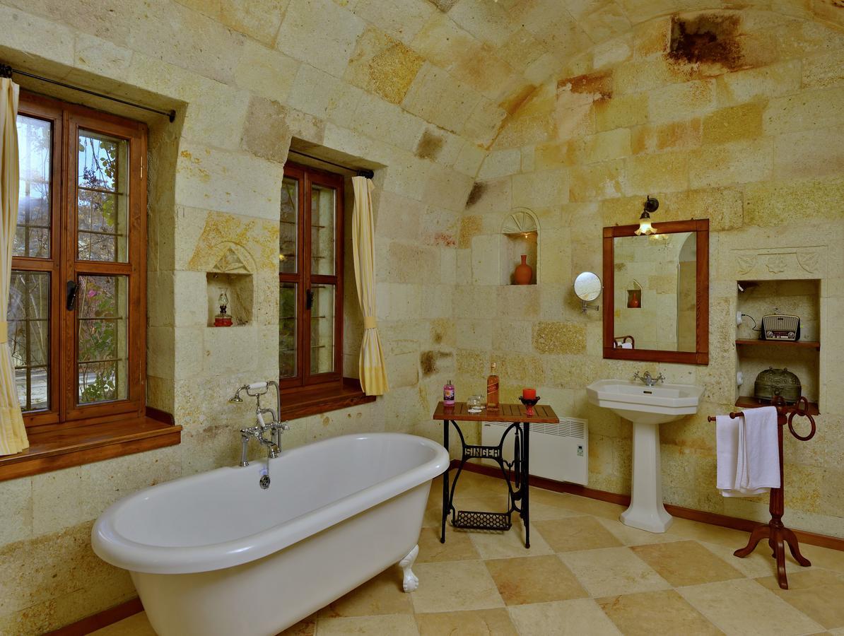 Esbelli Evi Cave Houses Urgup Exterior photo