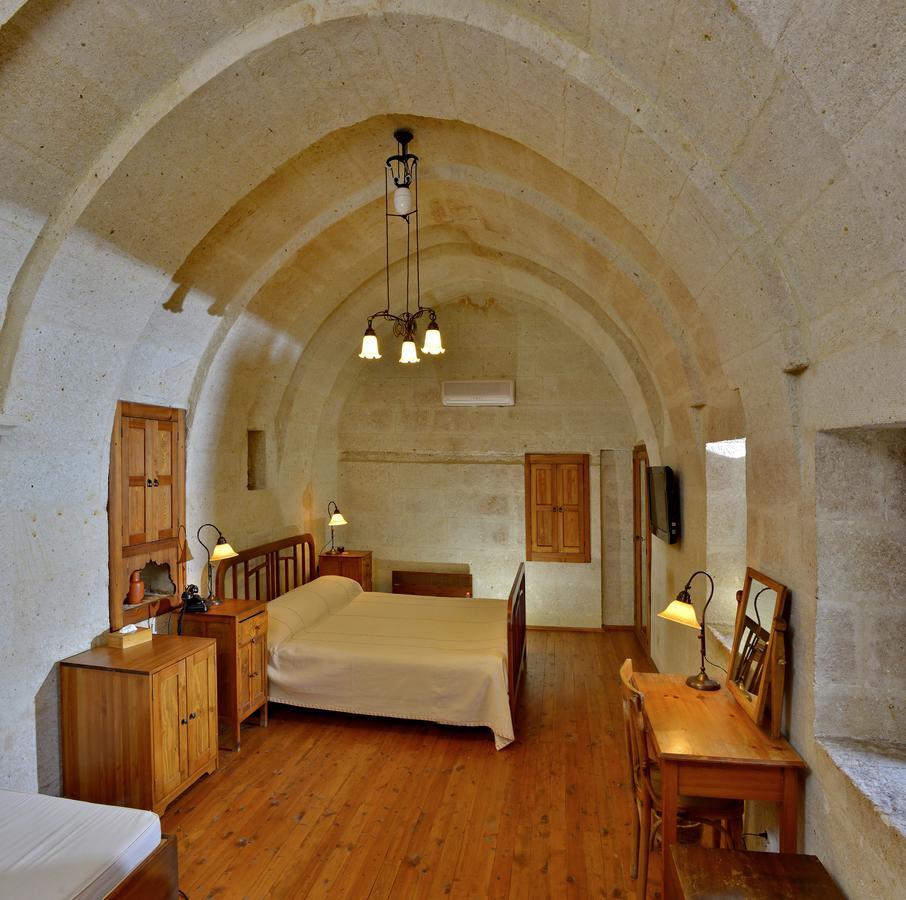 Esbelli Evi Cave Houses Urgup Exterior photo