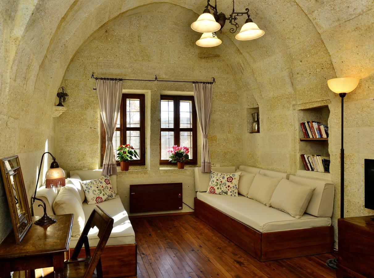 Esbelli Evi Cave Houses Urgup Exterior photo